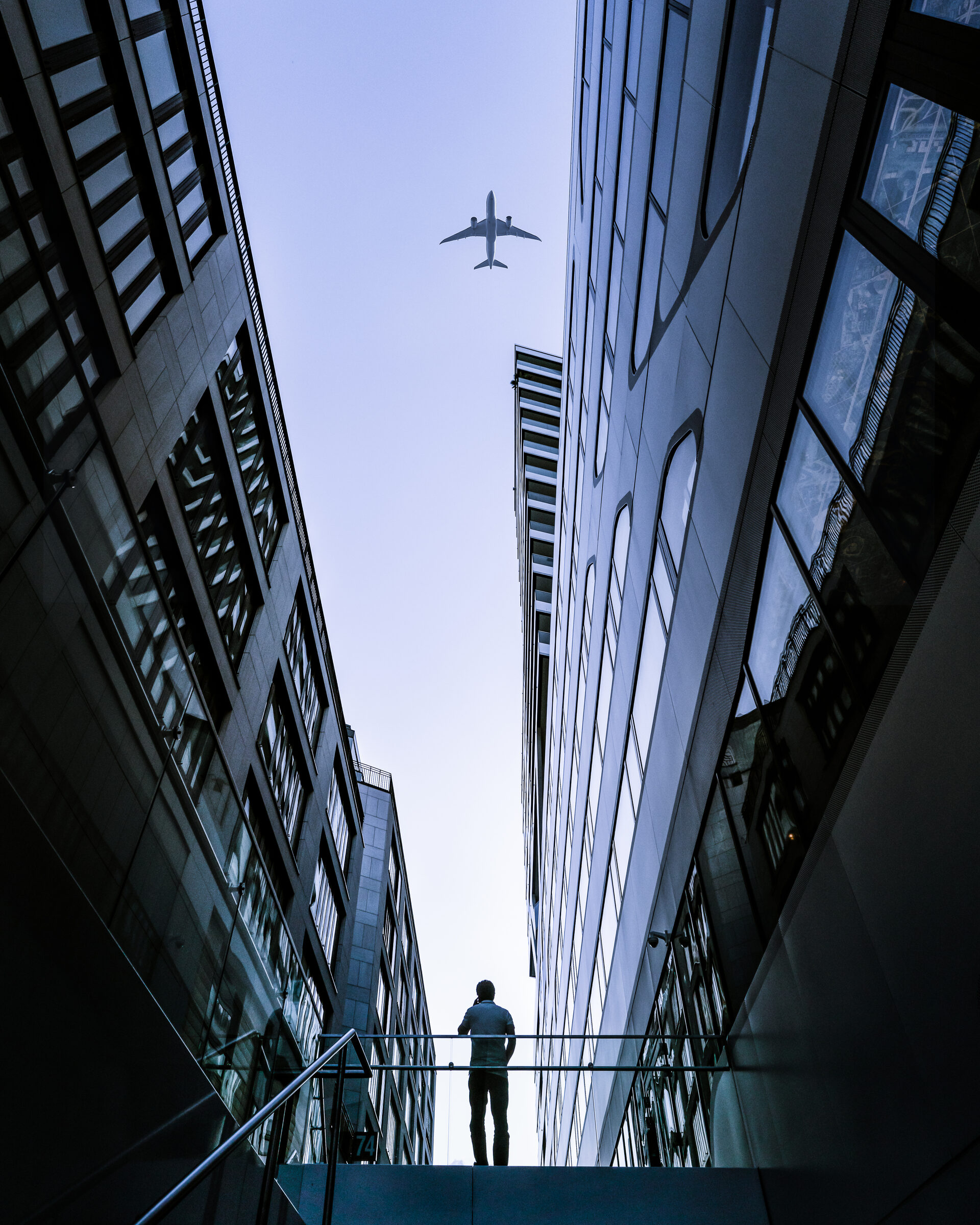 Cityscape airplane-city-canyon.jpg