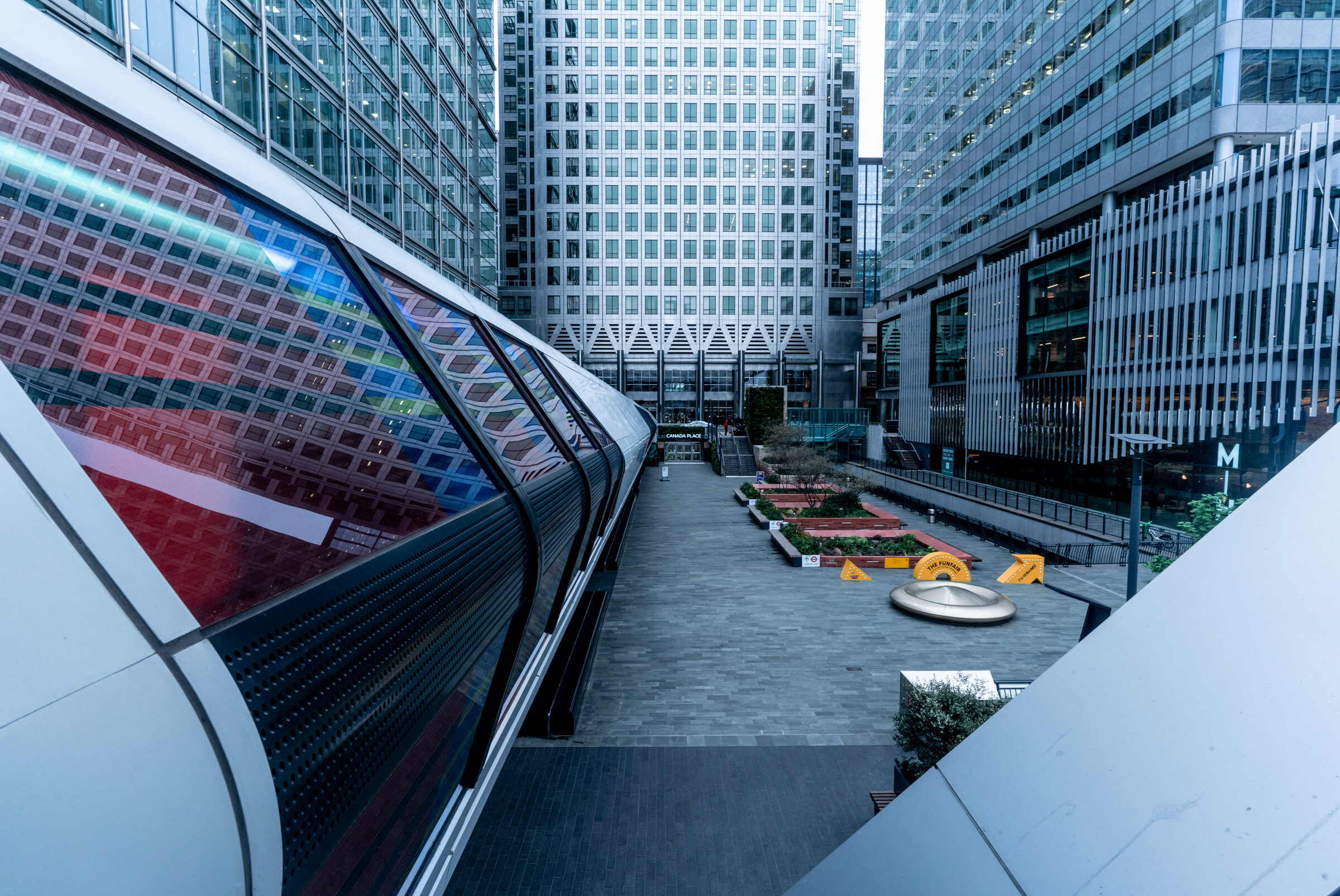 Cityscape city-escalator-lines.jpg