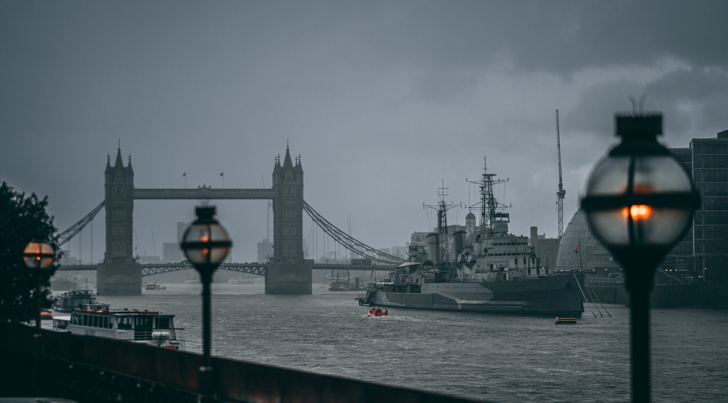 Cityscape tower-bridge-riverside.jpg