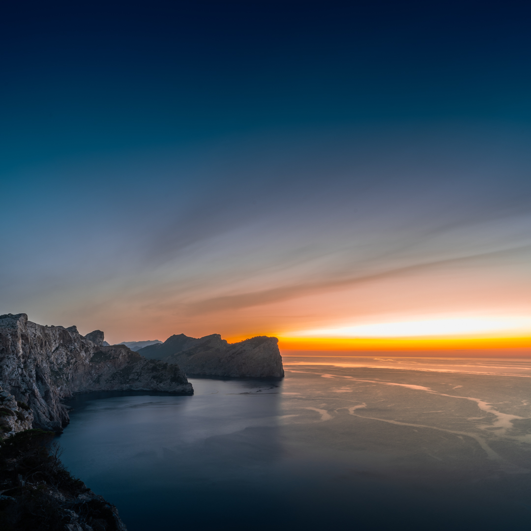 Landscape mallorca-cliff-sunset.jpg