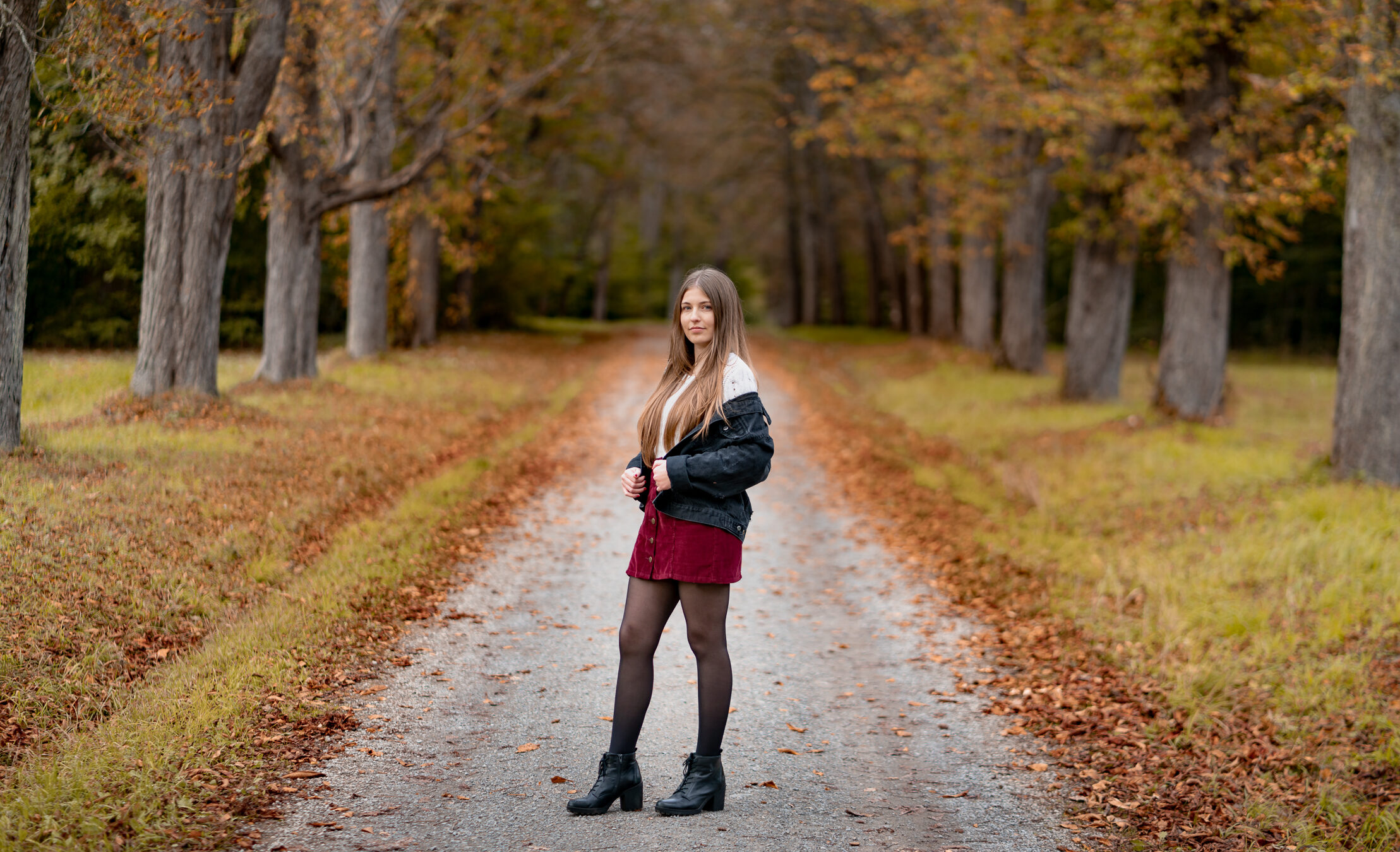 Portrait autumn-portrait-fullbody.jpg